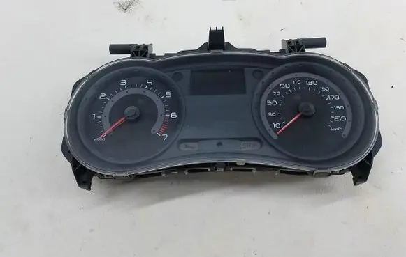 Renault Clio III Speedometer (instrument cluster) 8200316824D