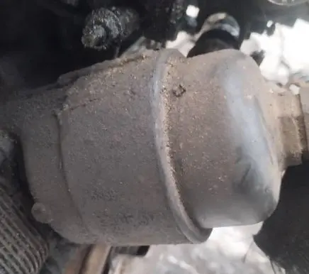 Ford Fusion Oil filter cover 