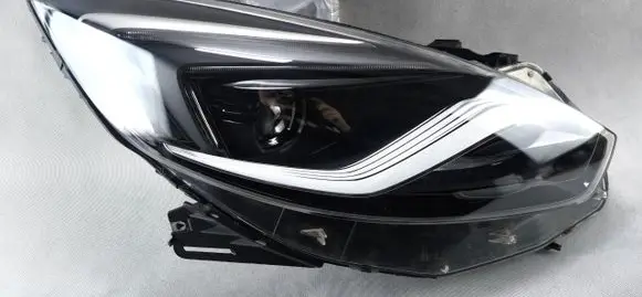 Opel Zafira C Headlight/headlamp 13472663
