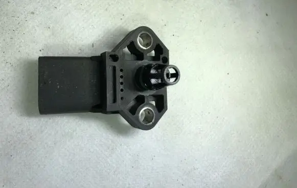 Volkswagen PASSAT B6 Air pressure sensor 0281002401