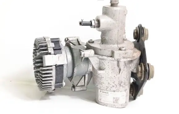 Volkswagen Golf VII Master brake cylinder 0132018034 5QE614307H
