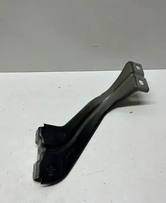 Audi Q3 F3 Fender mounting bracket 83A821149