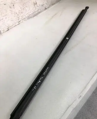 Volkswagen Touran III Rubber seal front door window/glass 5ta837479
