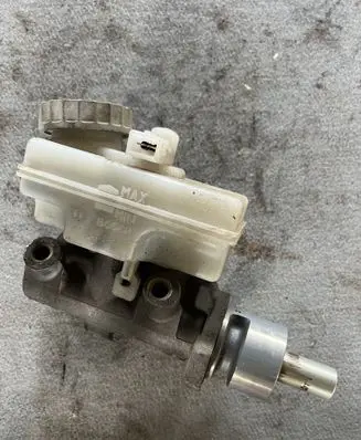 Opel Agila A Master brake cylinder