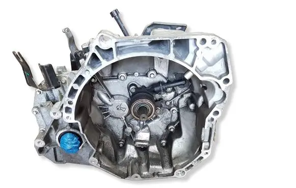 Nissan Micra Manual 5 speed gearbox JH3195