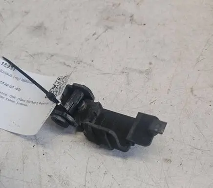 Audi A6 S6 C5 4B Radiator mount bracket 8D0260427