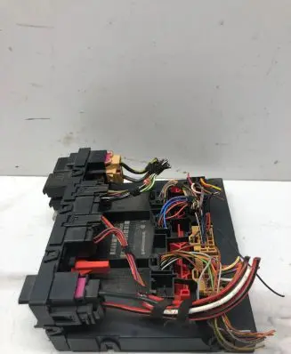 Volkswagen Golf V Comfort/convenience module 3C0937049AE F005V00631 57S2002