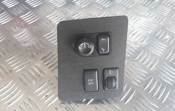 Nissan Qashqai Other switches/knobs/shifts 68485JD000