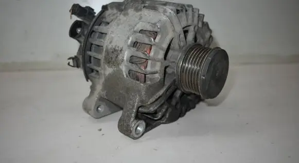 Citroen C4 II Generator/alternator 9803750980
