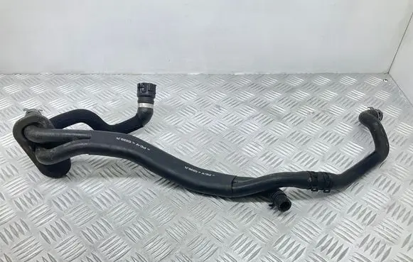 Audi A6 S6 C7 4G Engine coolant pipe/hose 4G0122293B