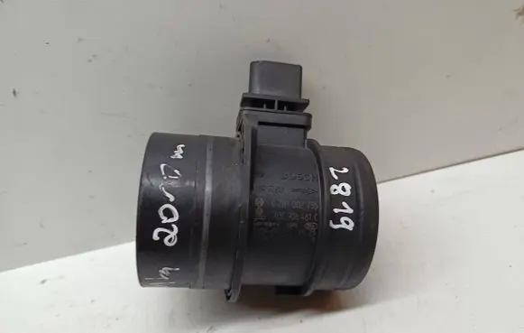 Volkswagen PASSAT B6 Mass air flow meter 0281002735 03G906461C