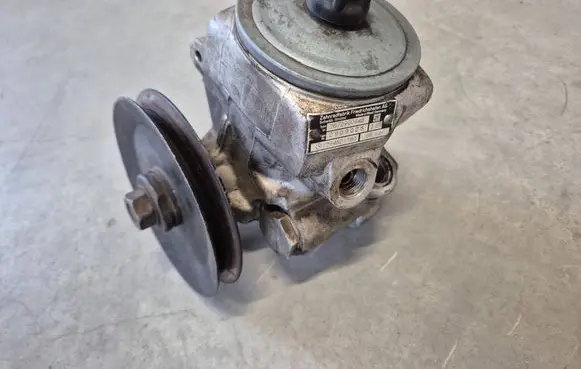 Power steering pump