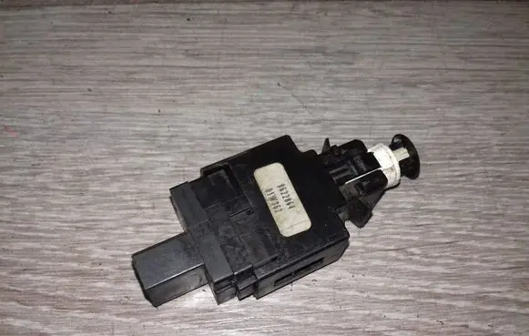 Volvo V70 Brake pedal sensor switch 8622064