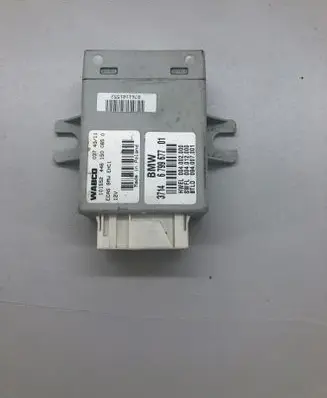 BMW 5 F10 F11 Air suspension control unit module (rear) 4461500650 6799677 004012000