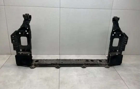 Hyundai i40 Radiator support slam panel 