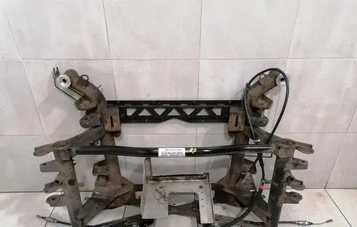 Aston Martin Vanquish V12 Rear subframe BG3353003AE