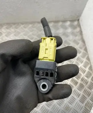 Toyota RAV 4 (XA30) Airbag deployment crash/impact sensor 8983142010 70244VL5L
