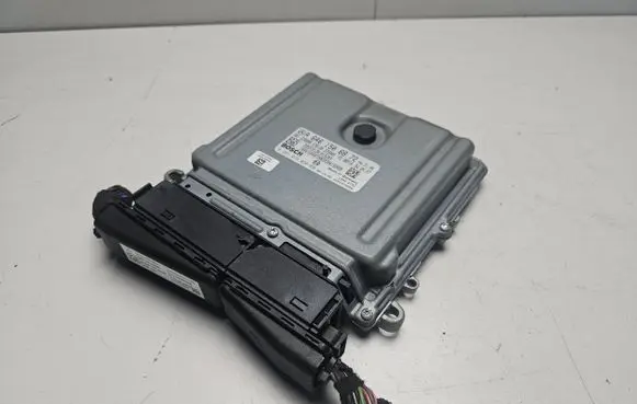Mercedes-Benz Vito Viano W639 Engine control unit/module A6461506872 0281015058