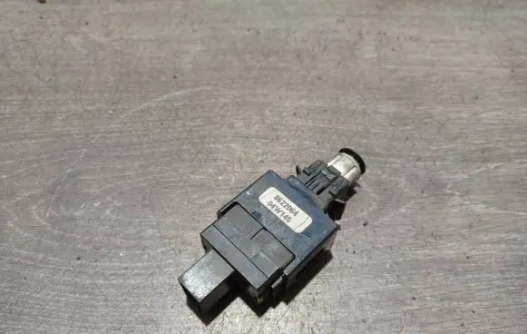 Volvo S60 Brake pedal sensor switch 8622064