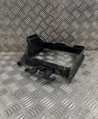 Peugeot 3008 II Intercooler air channel guide 9810617180