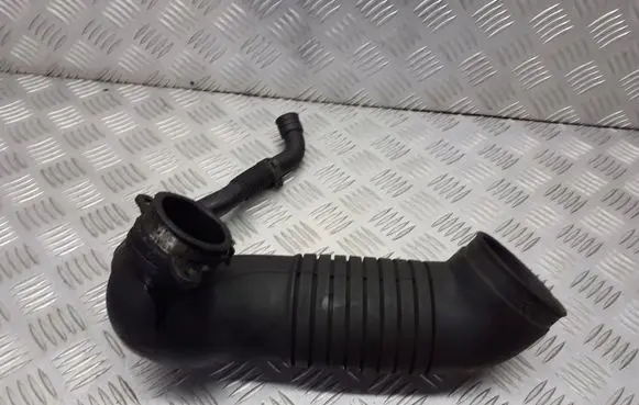 Audi A4 S4 B6 8E 8H Air intake hose/pipe 8E0129615