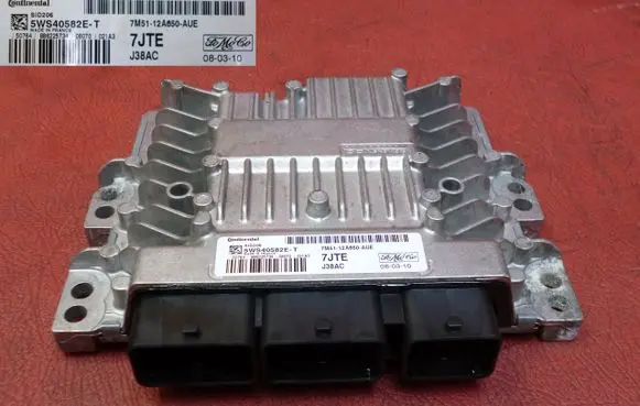 Ford C-MAX II Engine control unit/module 7M5112A650AUE 5WS40582ET