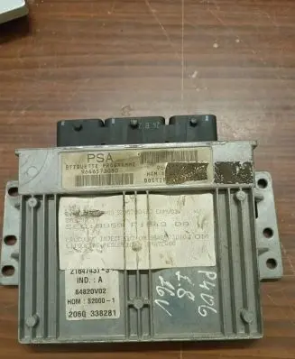 Peugeot 406 Engine control unit/module 9646573080 9644674980
