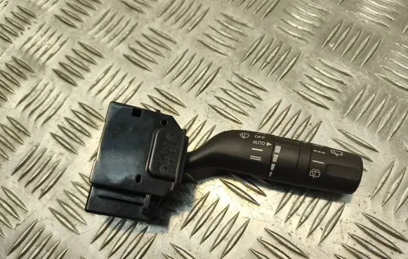 Mazda 3 II Wiper control stalk 17D682