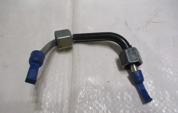 Peugeot 3008 I Fuel injector 9825615580