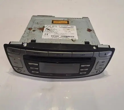 Toyota Aygo AB10 Radio/CD/DVD/GPS head unit