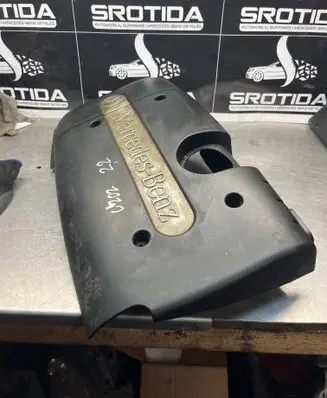 Mercedes-Benz C W203 Engine cover (trim) A6110100367