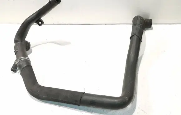 Mercedes-Benz B W245 Engine coolant pipe/hose A2662000052
