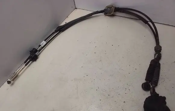 Volvo S60 Gear shift cable linkage 9143964