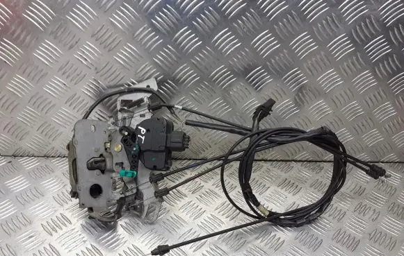 Chrysler Grand Voyager IV Rear door lock