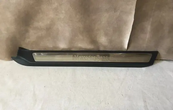 Mercedes-Benz E C207 W207 (A) pillar trim A2076800135