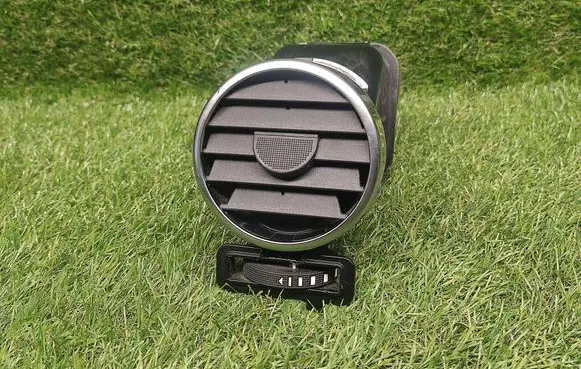 Land Rover Discovery 3 - LR3 Dashboard side air vent grill/cover trim JBD500140