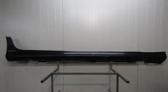 Front sill (body part)