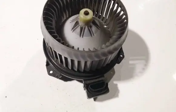 Toyota Yaris Heater fan/blower 