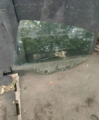 Peugeot 508 Rear door window glass