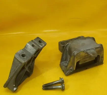 Seat Toledo II (1M) Engine mount bracket 1J0199555AJ 1J0199117
