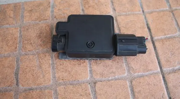 Ford Mondeo MK IV Coolant fan relay 940002906