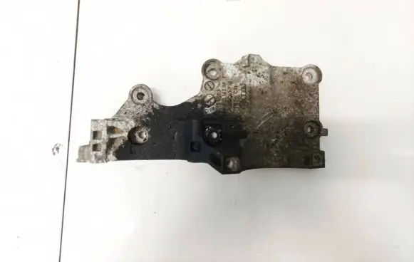 Skoda Octavia Mk2 (1Z) Engine mounting bracket 038903143af
