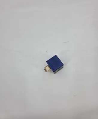 Audi A6 S6 C5 4B Other relay 8A0951253