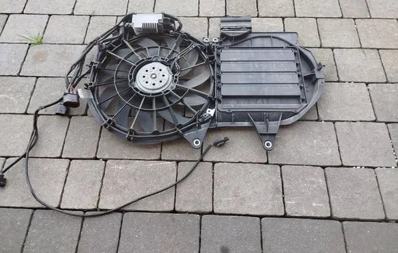Audi A4 S4 B7 8E 8H Electric radiator cooling fan 8E0959501T E501000300 4F0910501