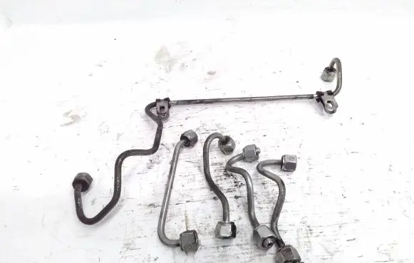 Ford Transit Custom Fuel injector supply line/pipe 