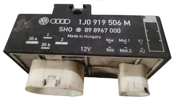 Volkswagen Polo Coolant fan relay 1J0919506M 898967000