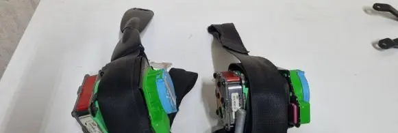 Mercedes-Benz CLC CL203 Front seatbelt A2038601586