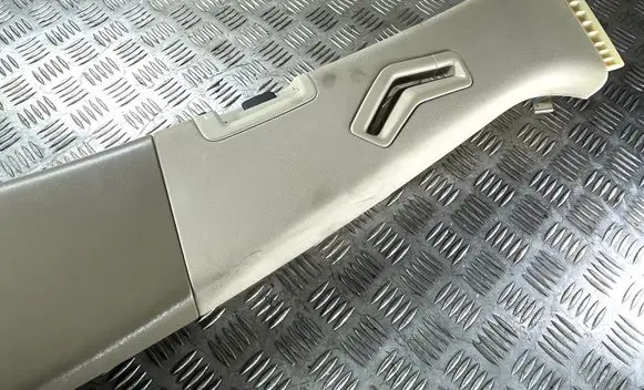 Volvo S80 (B) pillar trim (top)