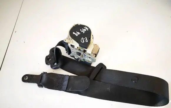 Ford Mondeo Mk III Front seatbelt 1s71f61294af 1s71-f61294af