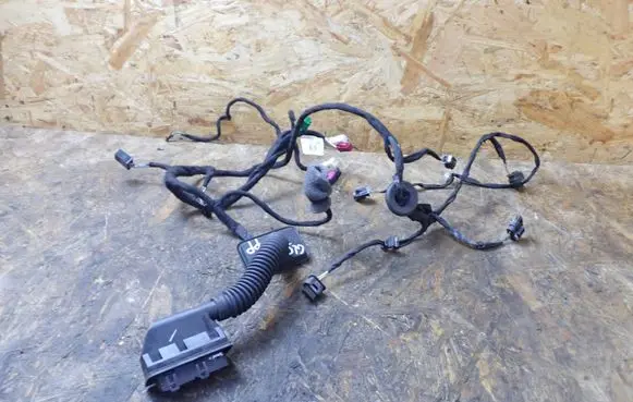 Mercedes-Benz GL X166 Front door wiring loom/harness boot A0009824509